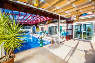 Villa Sude Korunaklı Havuz 41