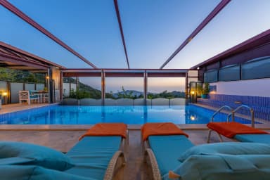 Villa Sude Korunaklı Havuz 23