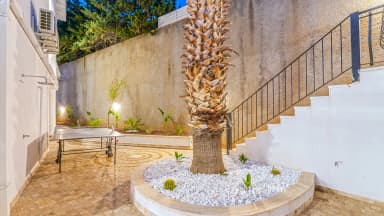 Villa Beyaz Isıtmalı Havuz 36