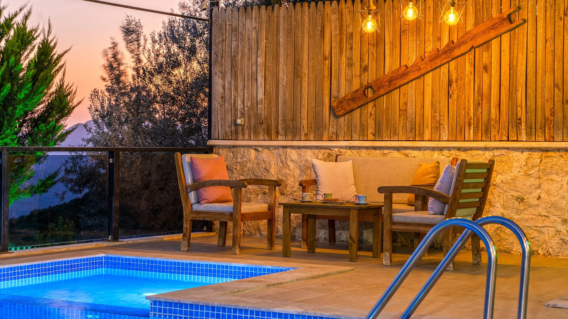 Villa Neco Korunaklı Havuz 37