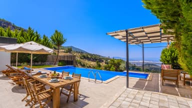 Villa Neco Korunaklı Havuz 59