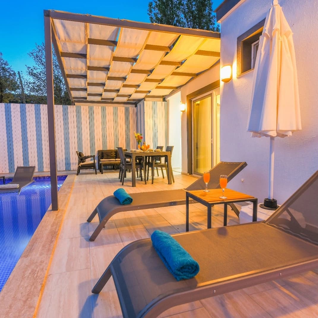 Villa İkizce Korunaklı Havuz 43