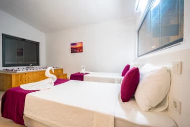 Villa Kayacan Korunaklı Havuz 12