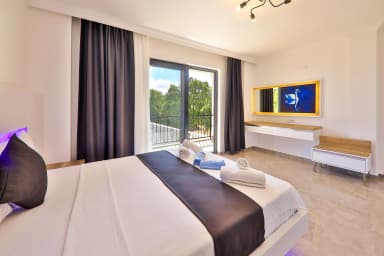 Villa Yiğit Kaş Korunaklı Havuz 62