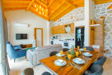 Villa Aleyna Korunaklı Havuz 51