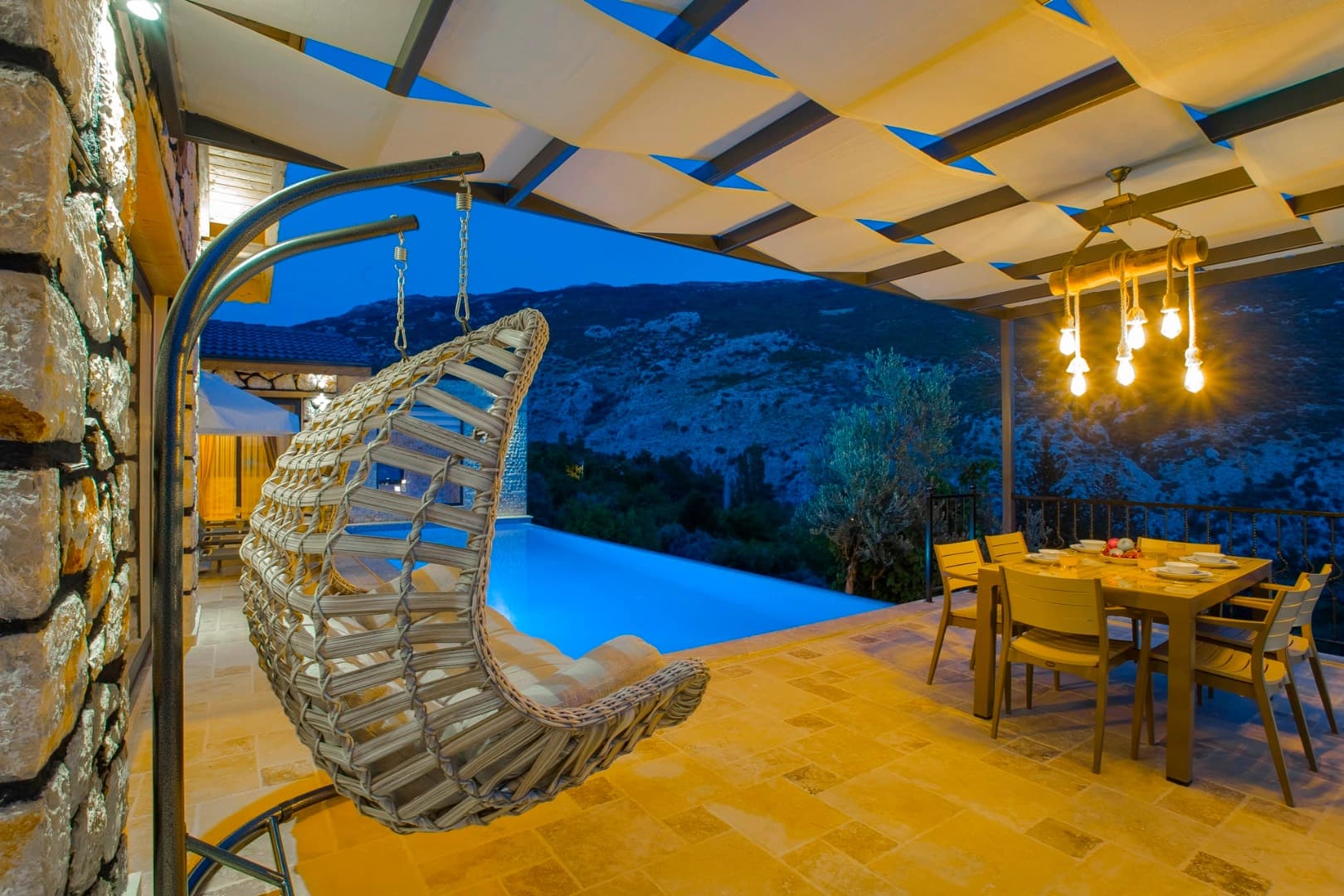 Villa Aleyna Korunaklı Havuz 23