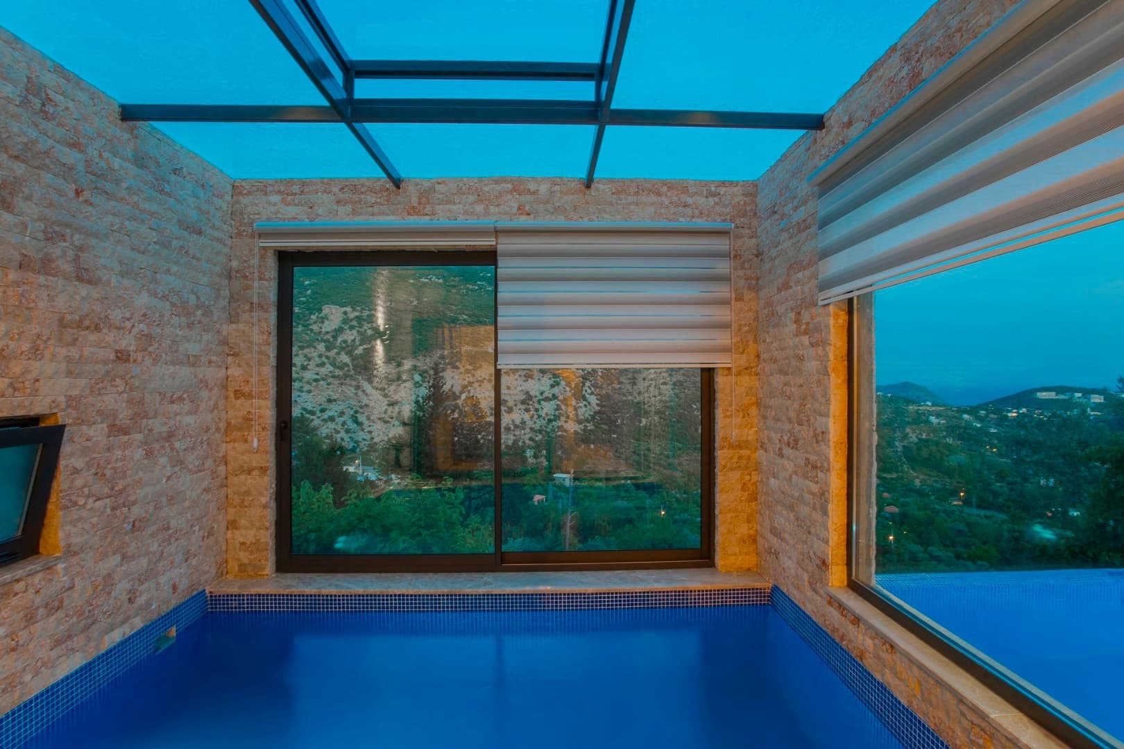 Villa Aleyna Korunaklı Havuz 17