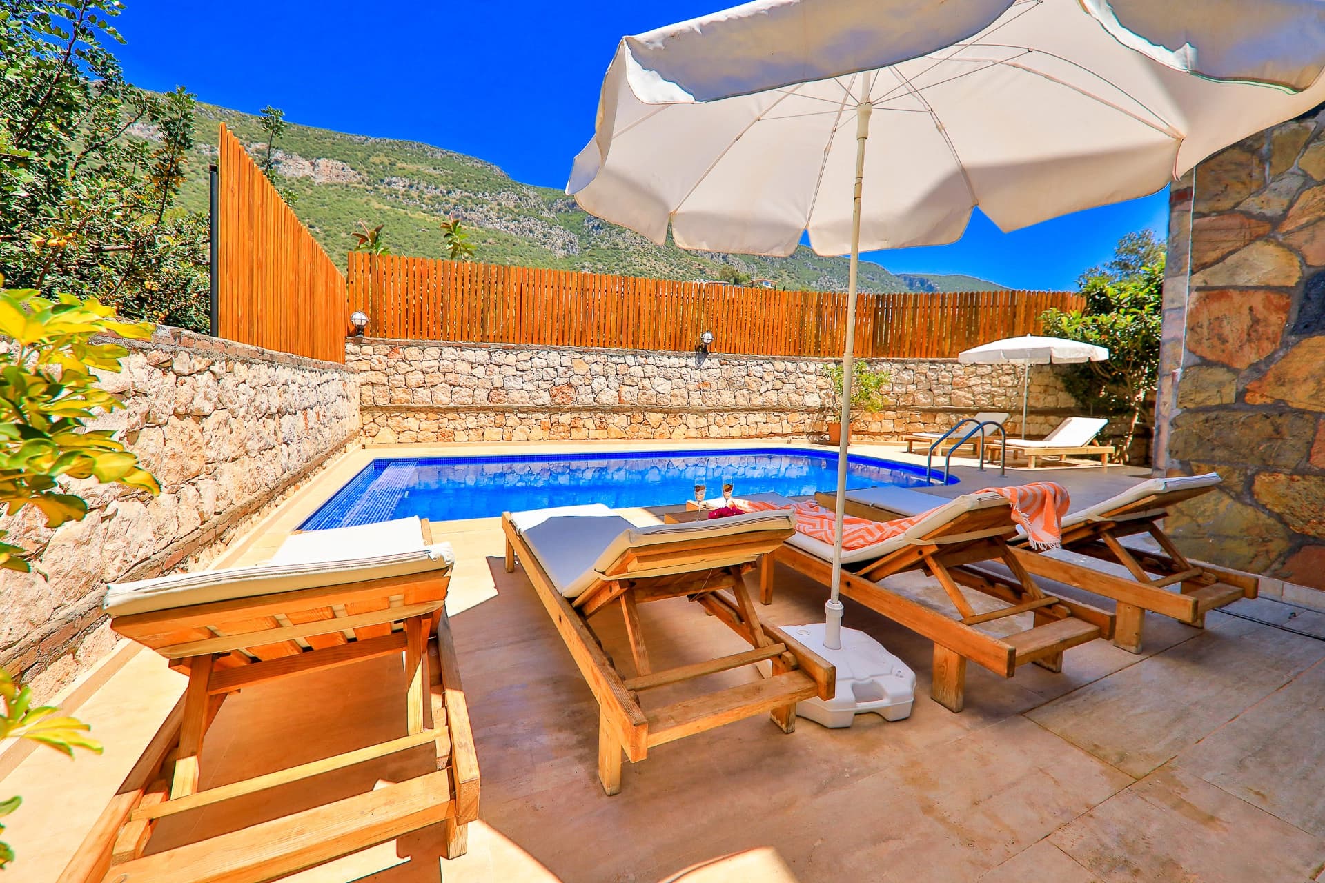 Villa Sarı Kaş Korunaklı Havuz 11