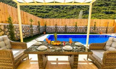 Villa Gamze Korunaklı Havuz 98