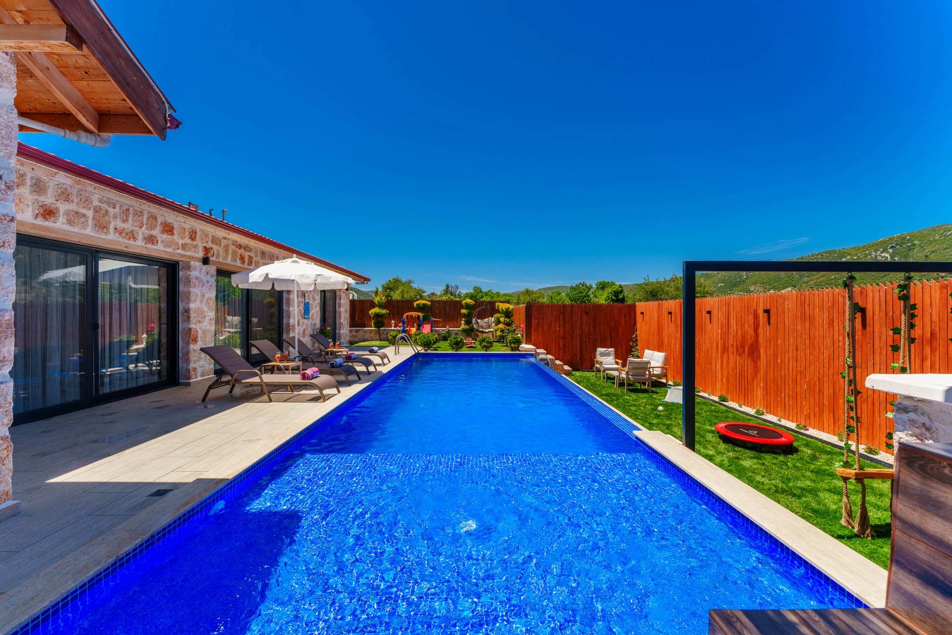 Villa Aselim Korunaklı Havuz 99