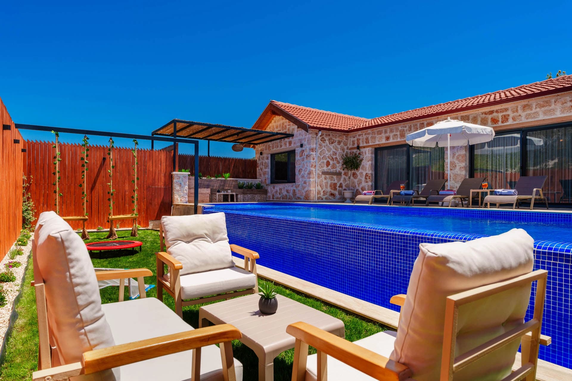 Villa Aselim Korunaklı Havuz 29