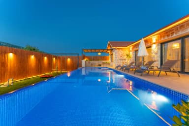 Villa Aselim Korunaklı Havuz 65