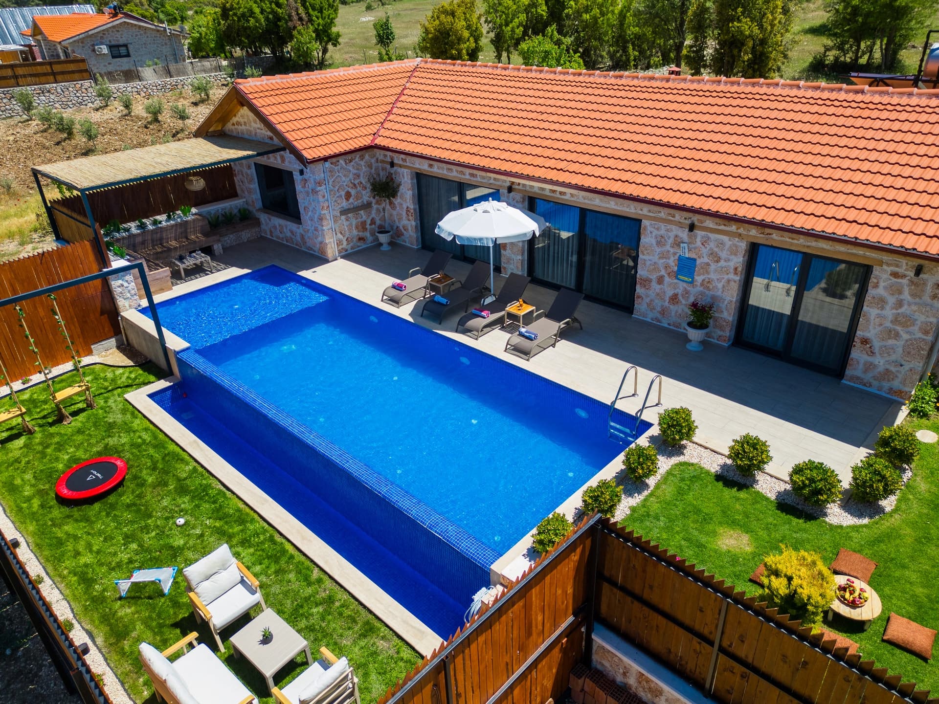 Villa Aselim Korunaklı Havuz 33