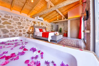 Villa Flower Gökçe Korunaklı Havuz 23