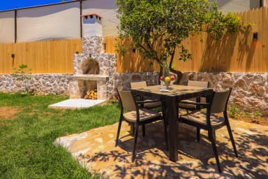 Villa Flower Gökçe Korunaklı Havuz 63