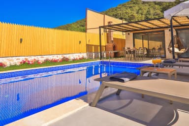 Villa Kalisto Korunaklı Havuz 24