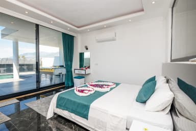 Villa Nar Tanesi Korunaklı Havuz 55