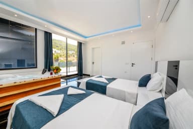 Villa Nar Tanesi Korunaklı Havuz 21