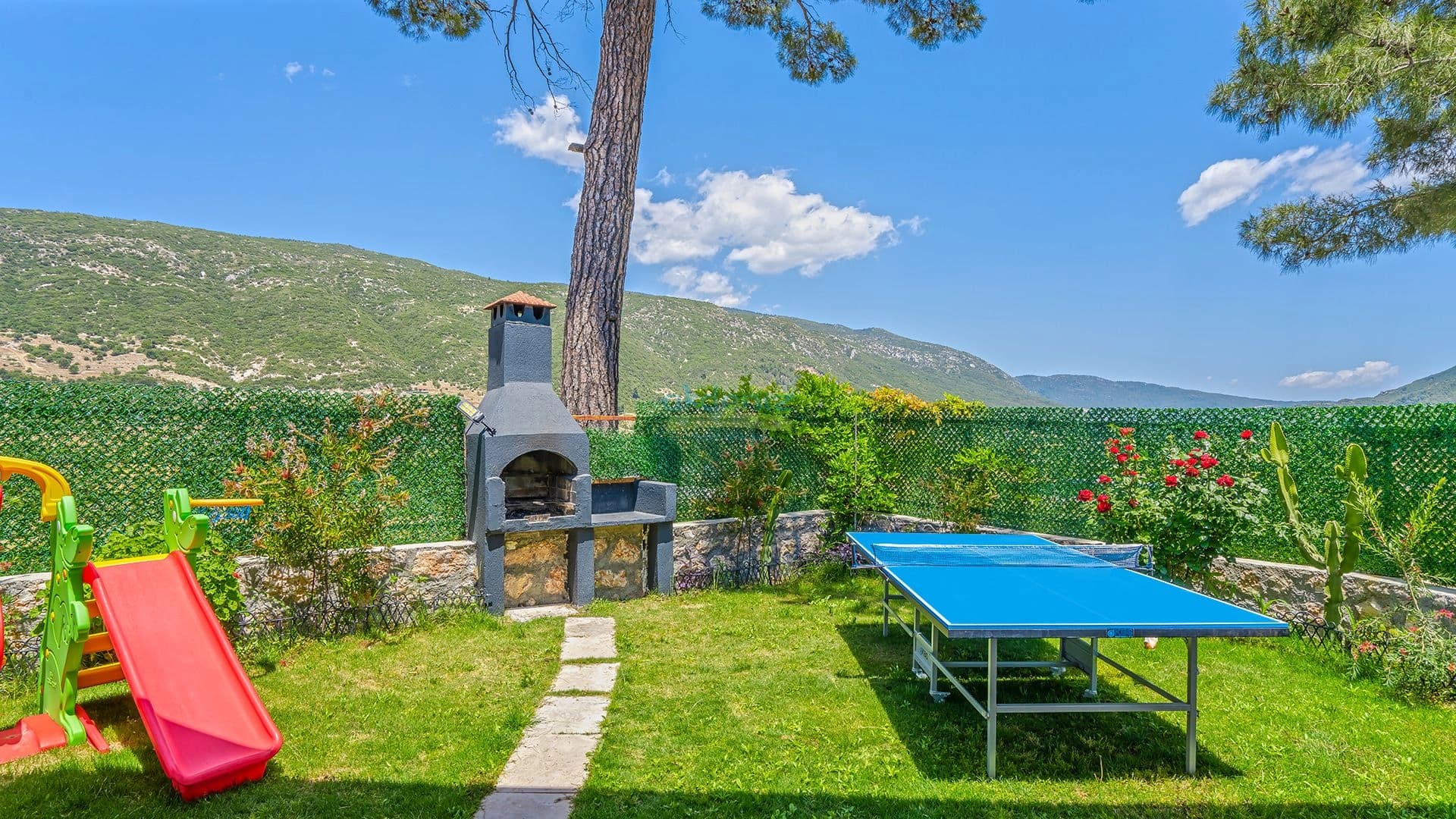 Villa Poruk Çiçeği Korunaklı Havuz 99