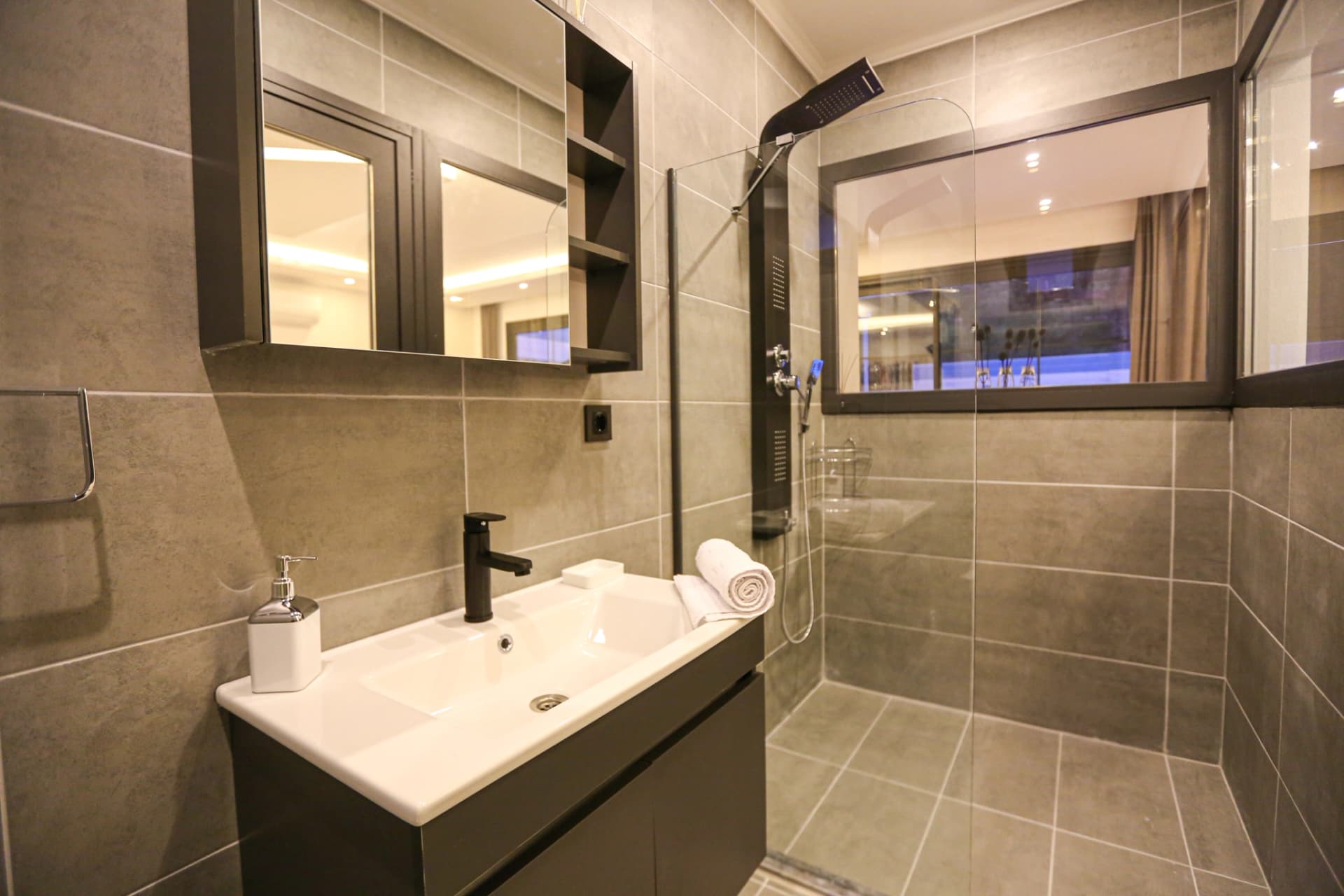 Villa Cazibe Korunaklı Havuz 51