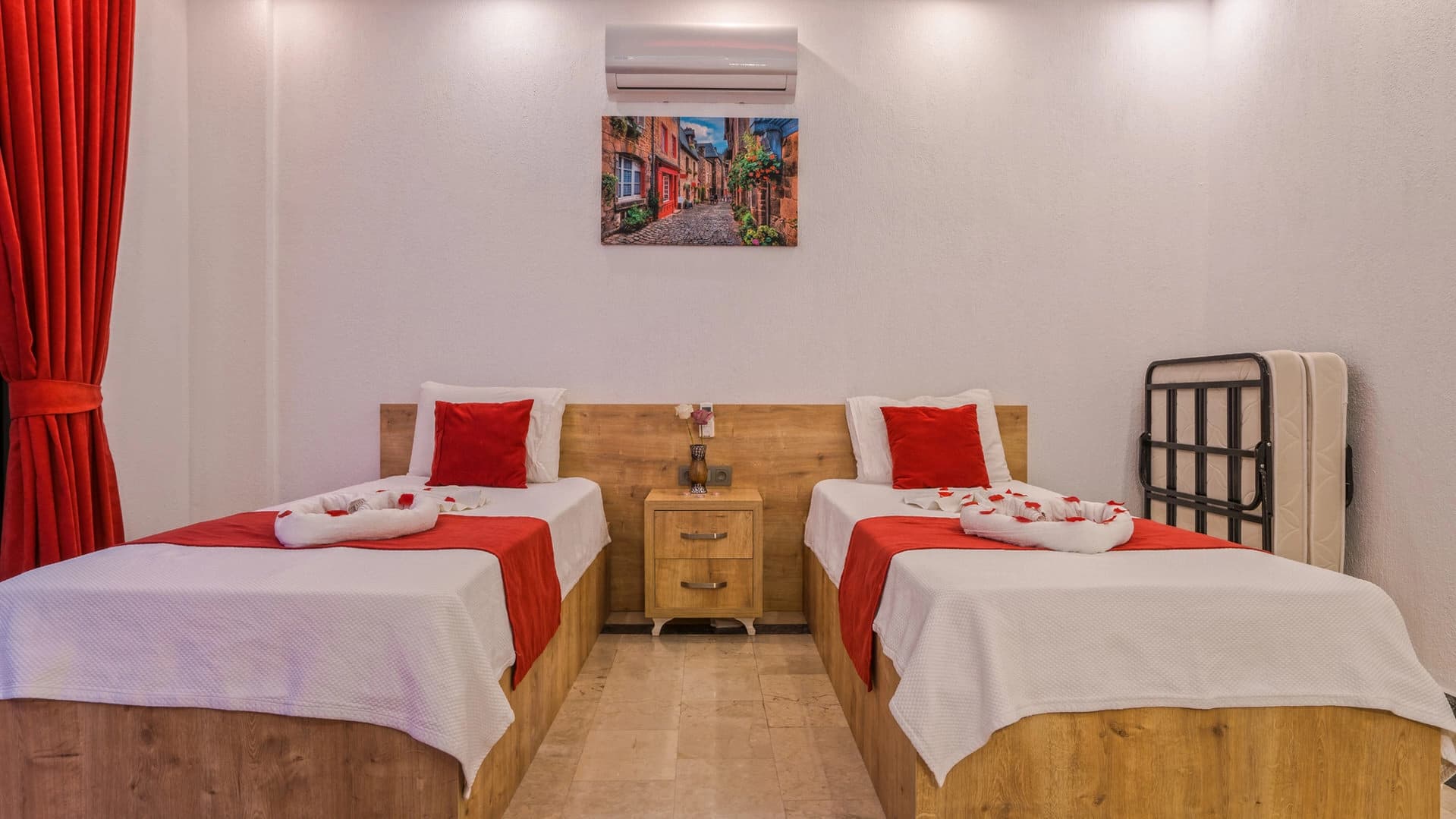 Villa Göktaşı Korunaklı Havuz 46