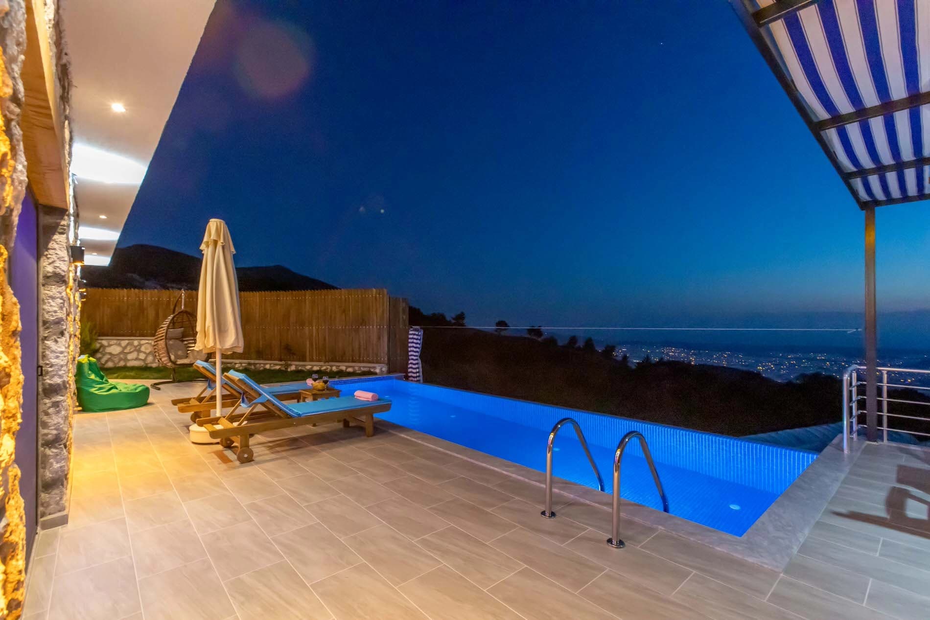 Villa Gün Batımı Aklar Korunaklı Havuz 81