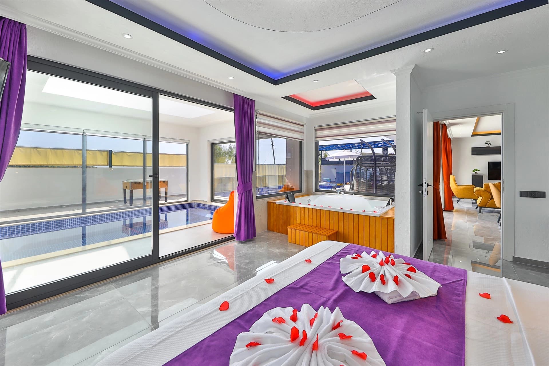 Villa Tayyar Korunaklı Havuz 79