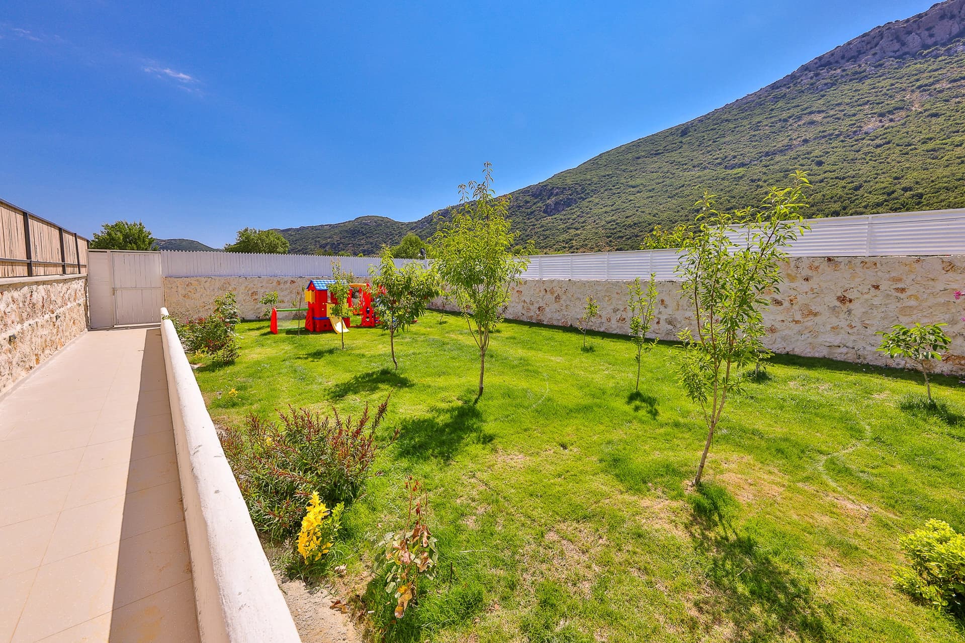 Villa Mulberry Barley Bezirgan 53