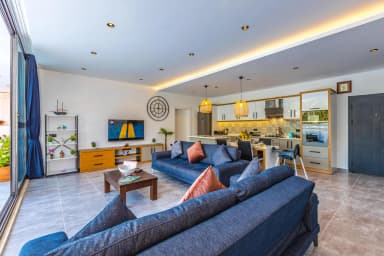 Villa Neon Korunaklı Havuz 43