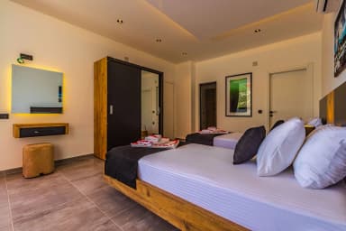 Villa Neon İslamlar 24