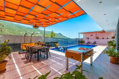 Villa Neon Korunaklı Havuz 69