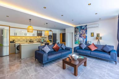 Villa Neon Korunaklı Havuz 85