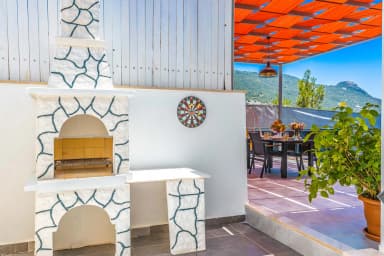 Villa Neon Korunaklı Havuz 97