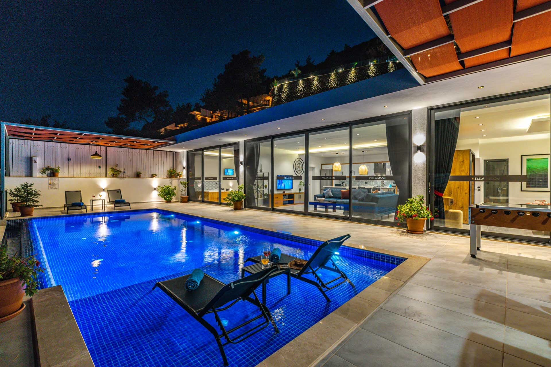 Villa Neon İslamlar 42