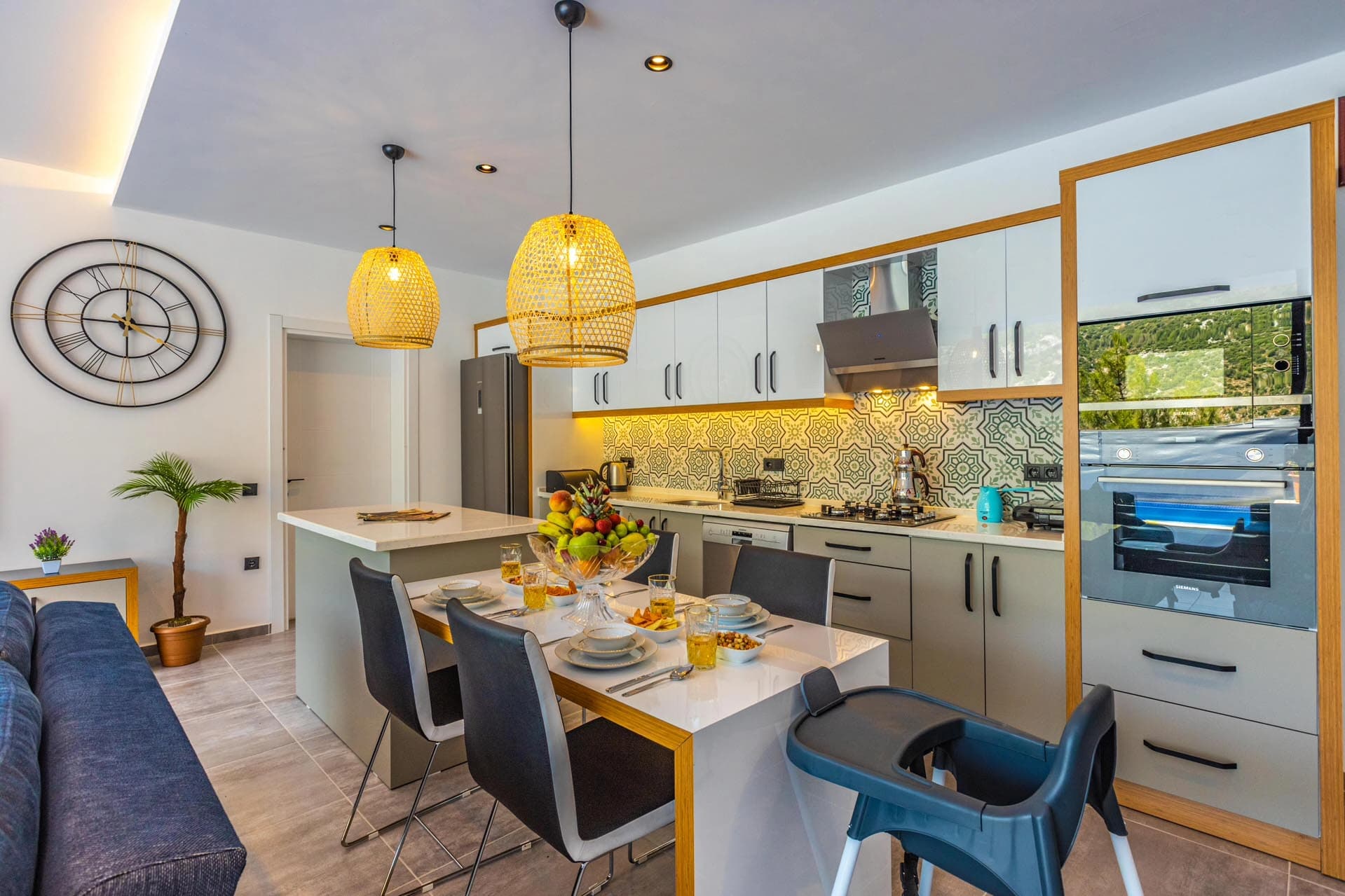 Villa Neon Korunaklı Havuz 99