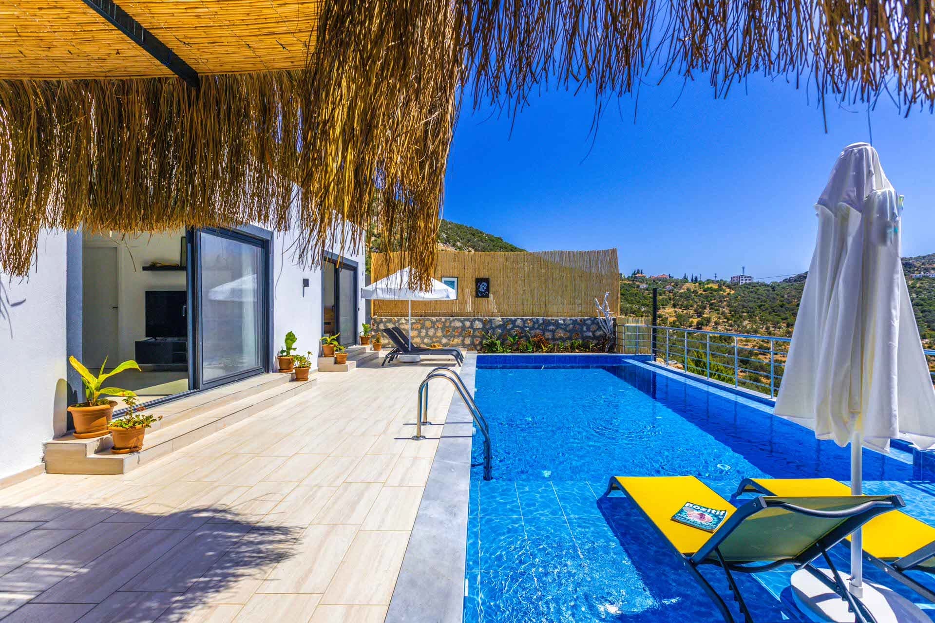 Villa Lambuka Korunaklı Havuz 24