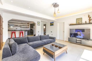 Villa Lambuka Korunaklı Havuz 18