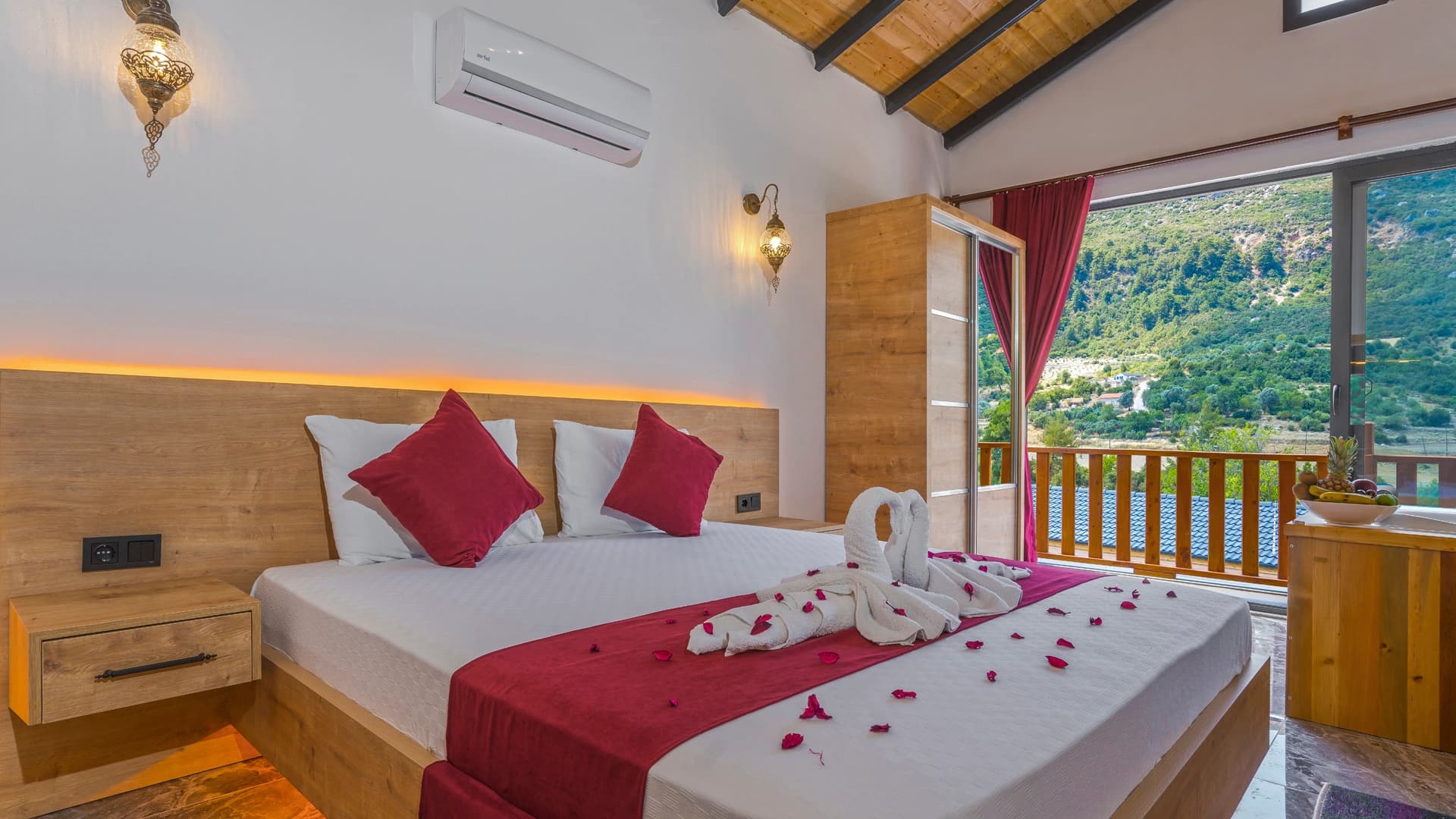 Villa Serendipity Korunaklı Havuz 44