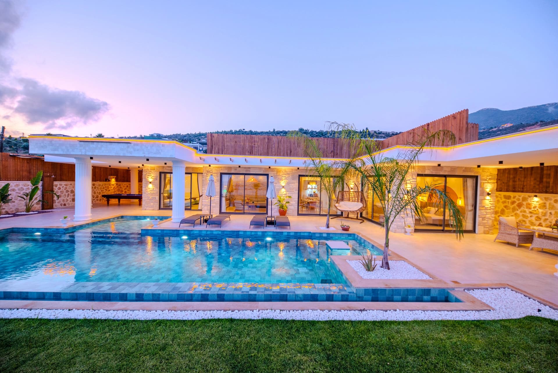 Villa Elysium Korunaklı Havuz 24