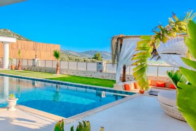 Villa Elysium Korunaklı Havuz 18