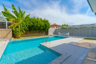 Villa Sazak Uno Korunaklı Havuz 46