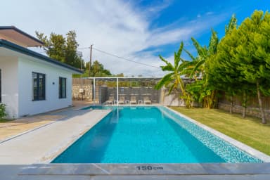 Villa Sazak Uno Korunaklı Havuz 74
