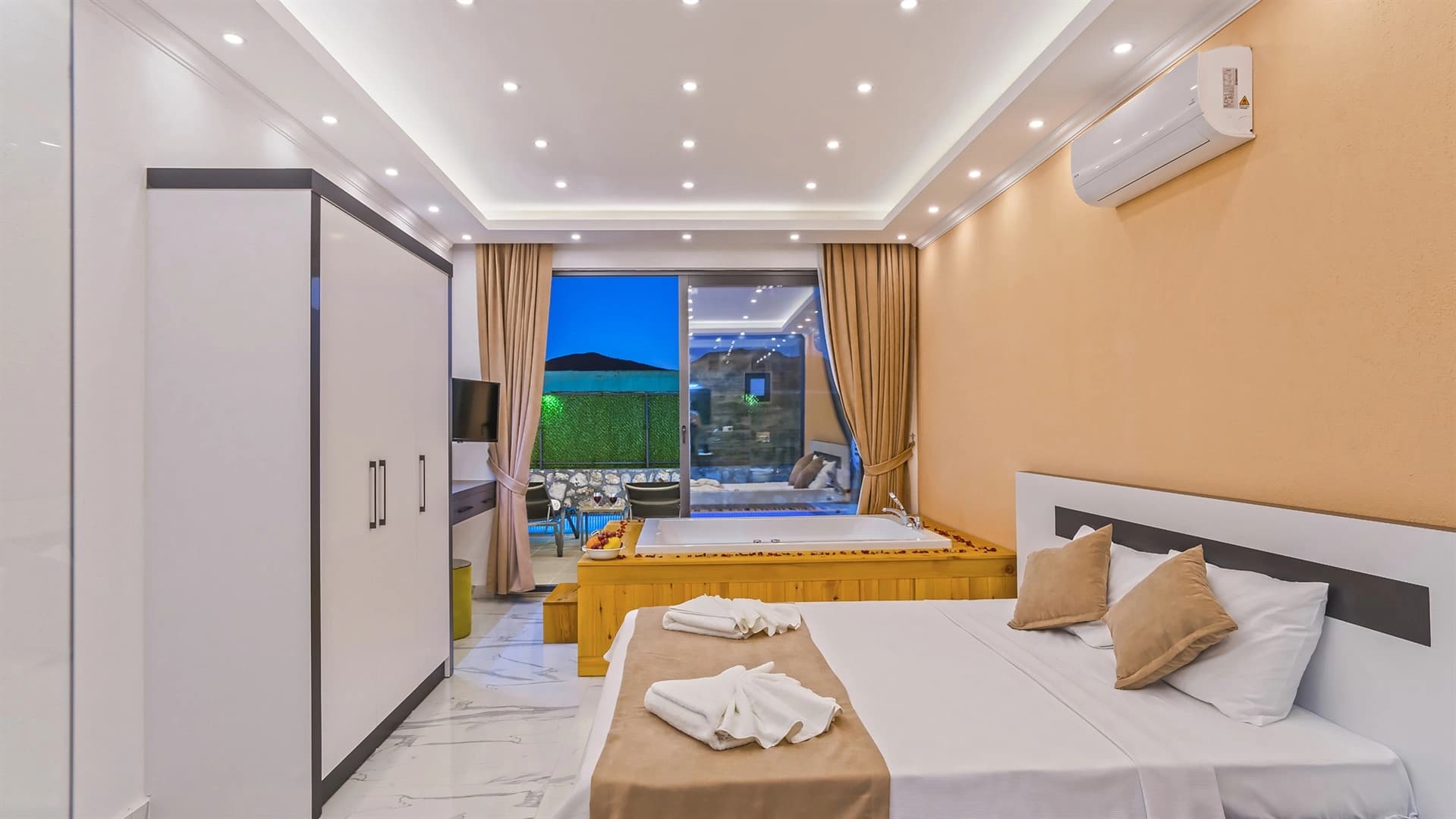 Villa Ortaç 3 Korunaklı Havuz 32