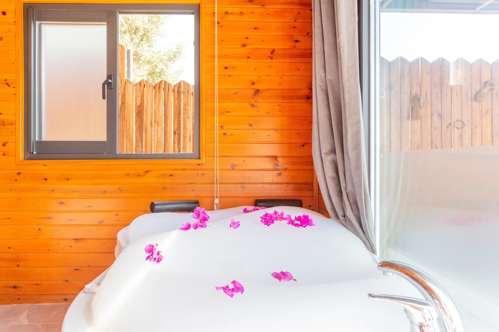 Villa Sakura Korunaklı Havuz 79