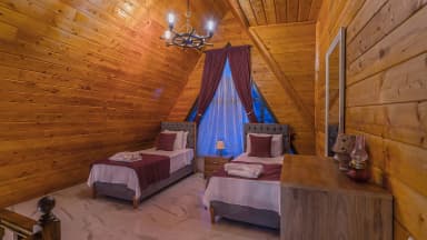 Villa Doğanay Bezirgan Korunaklı Havuz 35