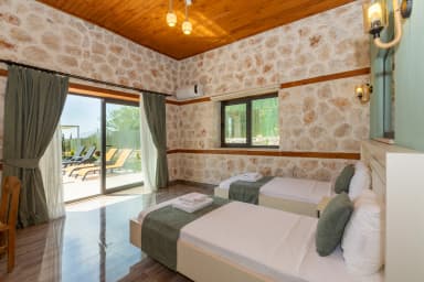Villa Chakra Korunaklı Havuz 51