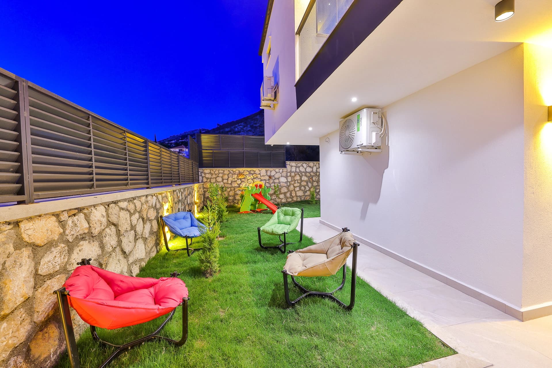 Villa Liva Duo Korunaklı Havuz 53