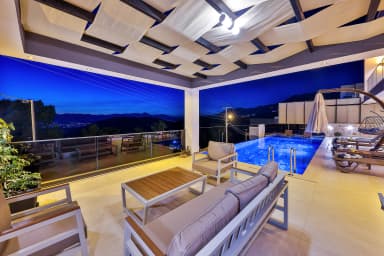 Villa Çiğdem Korunaklı Havuz 79