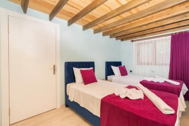 Villa Nazoğlu Korunaklı Havuz 74