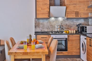 Villa Erisa Korunaklı Havuz 92